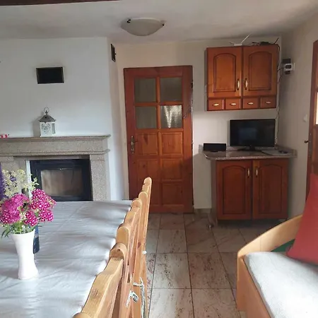 Kır Evi Burg Nad Banskou Stiavnicou